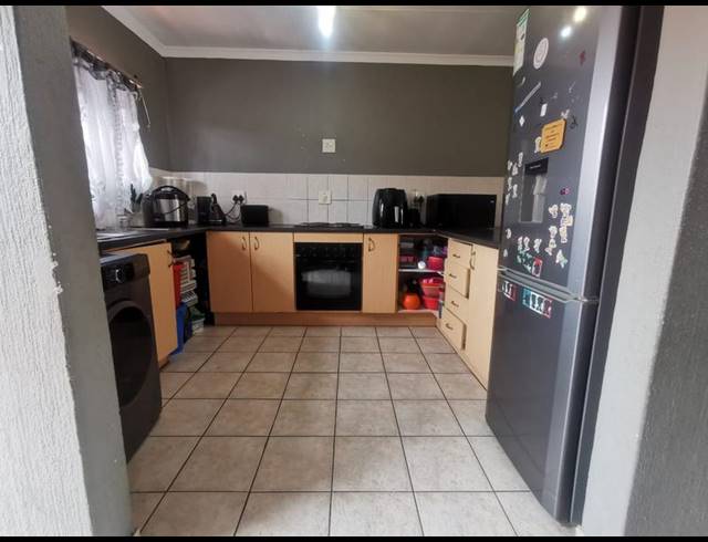 2 BEDROOM APARTMENT FOR SALE IN VORNA VALLEY